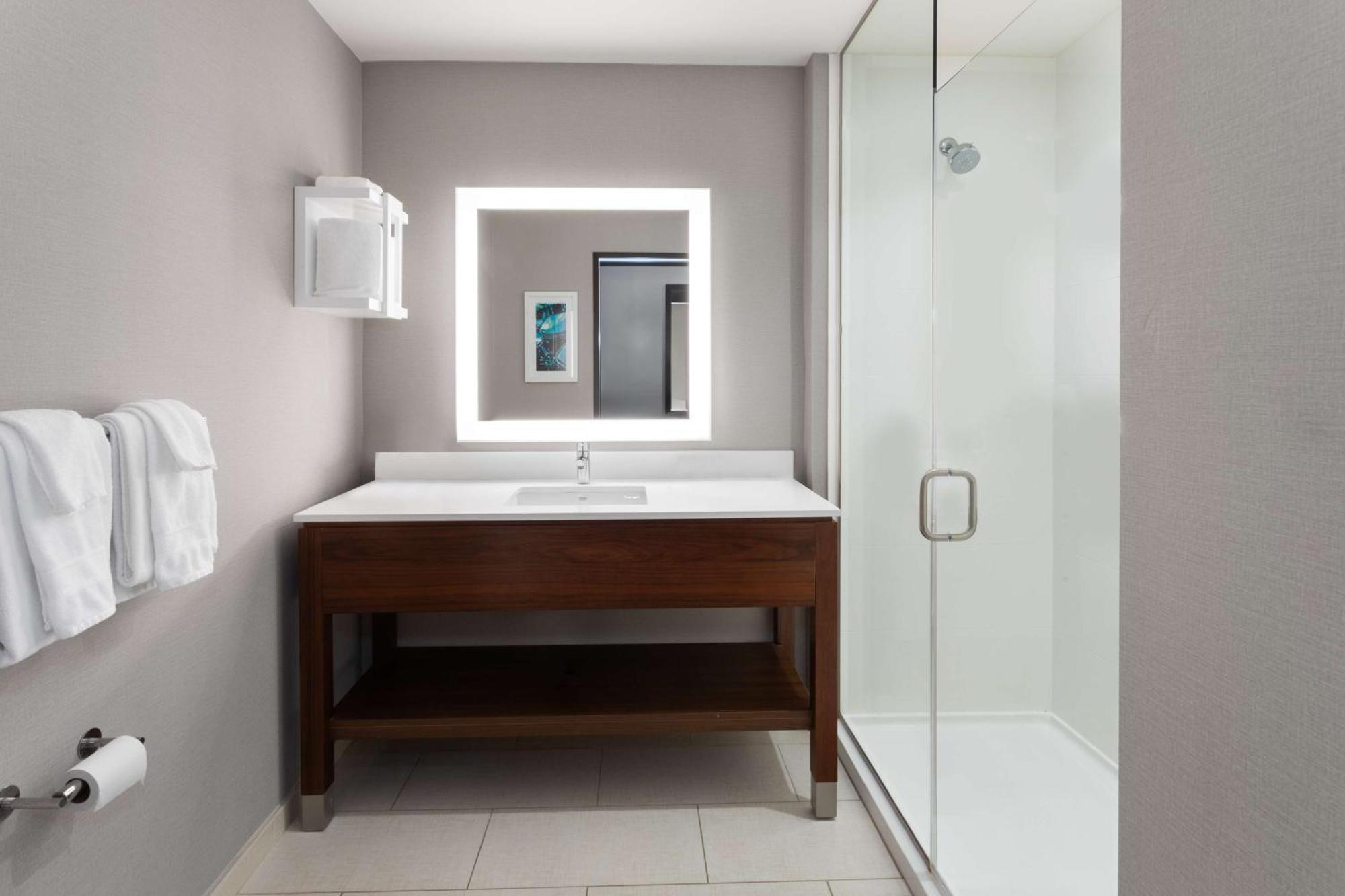 Hampton Inn By Hilton Nashville Airport Century Place Zewnętrze zdjęcie