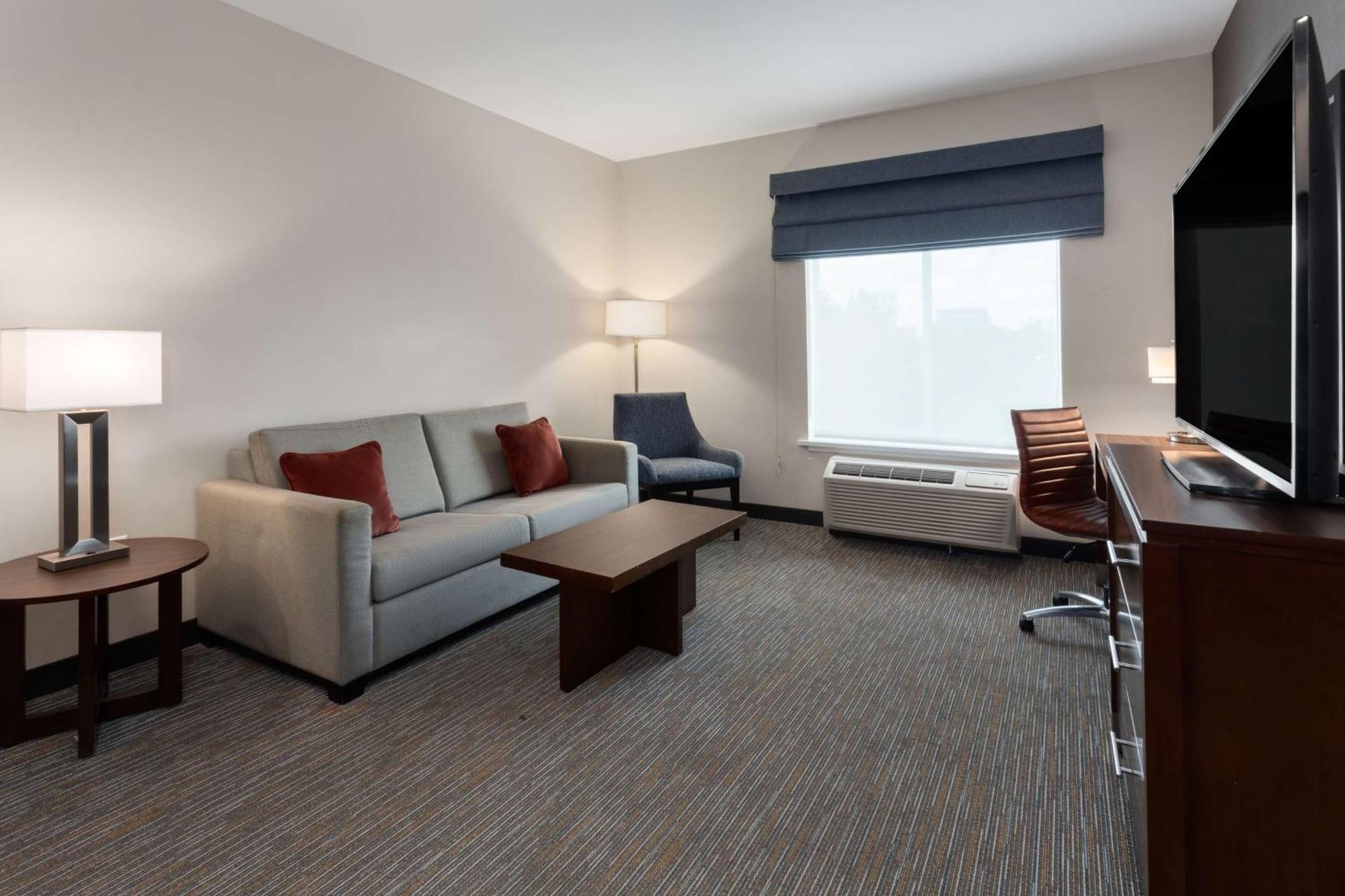 Hampton Inn By Hilton Nashville Airport Century Place Zewnętrze zdjęcie