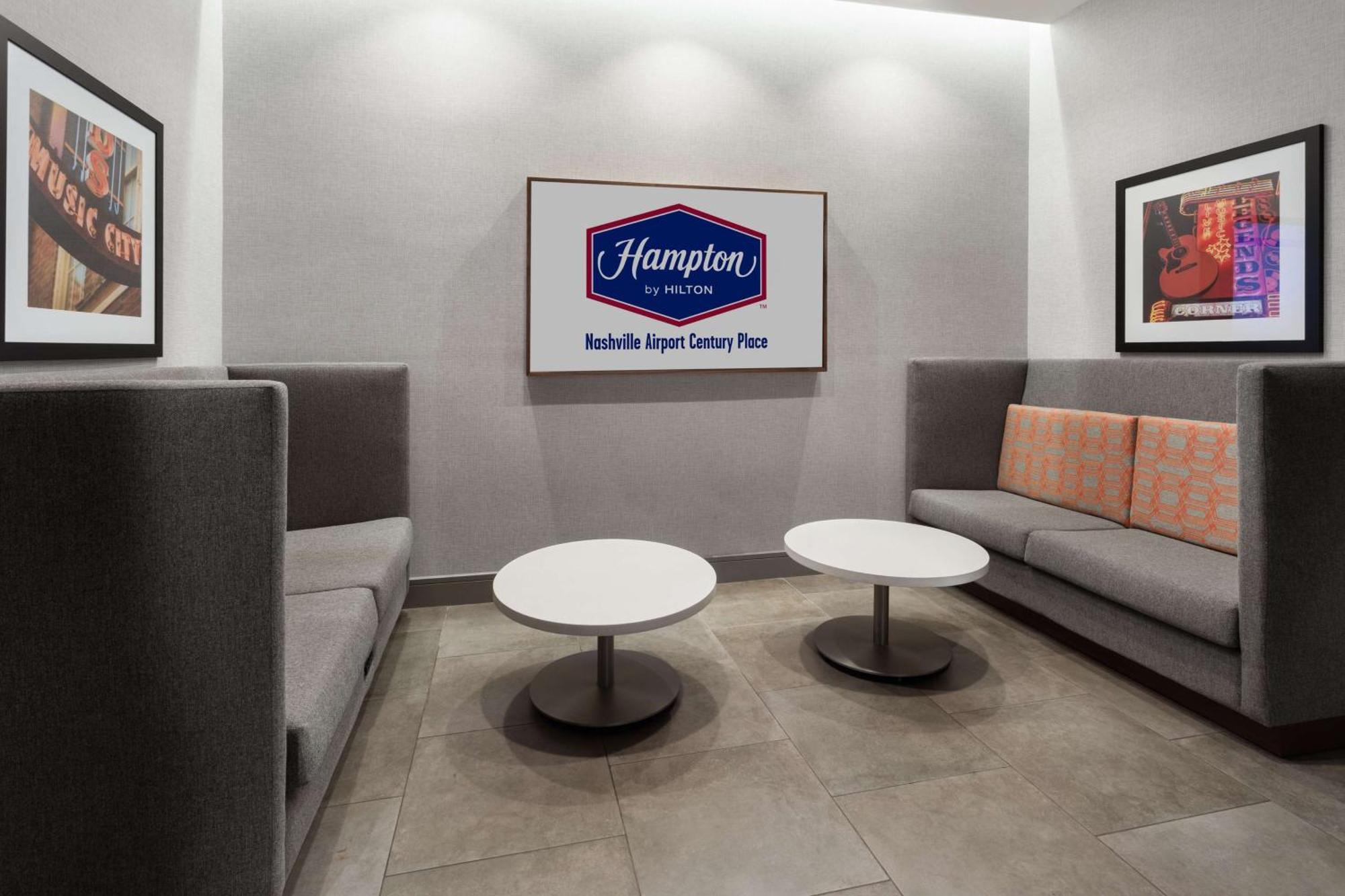 Hampton Inn By Hilton Nashville Airport Century Place Zewnętrze zdjęcie
