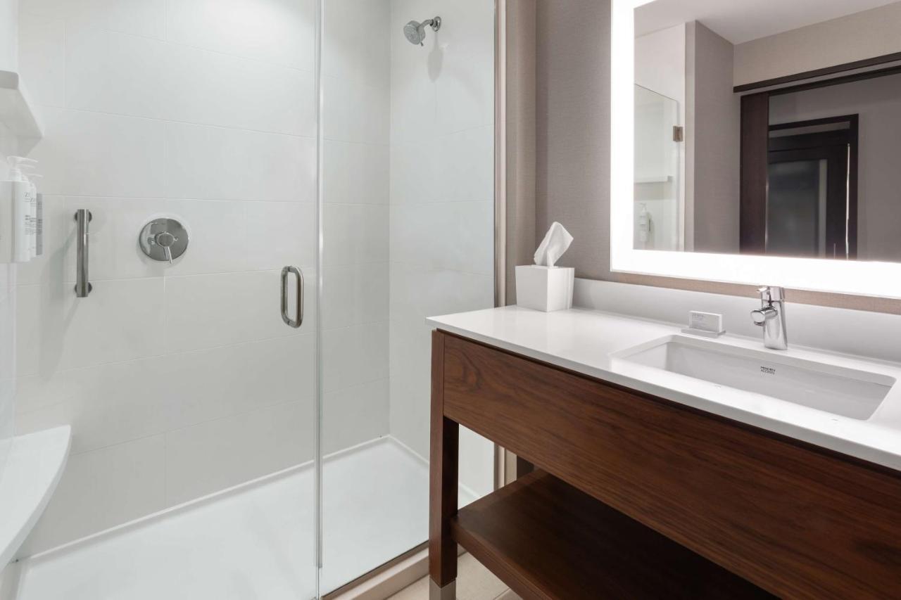 Hampton Inn By Hilton Nashville Airport Century Place Zewnętrze zdjęcie